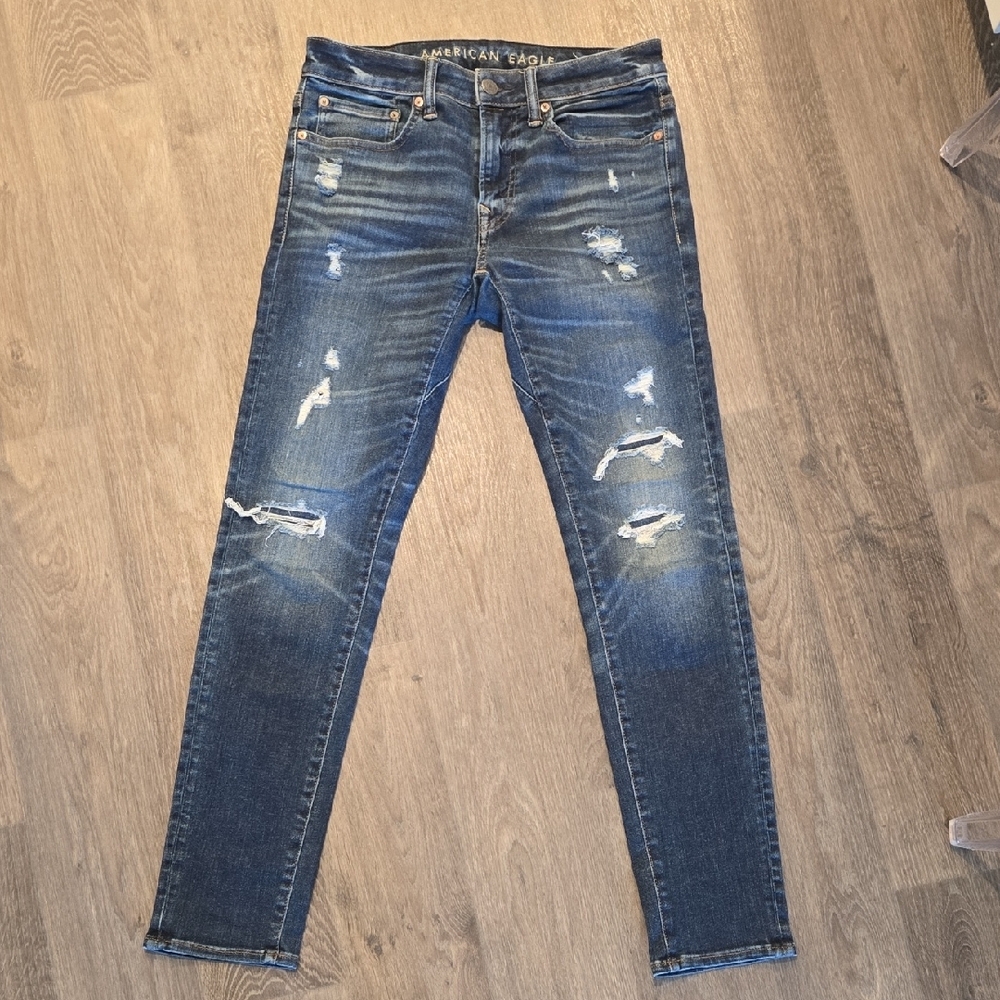 American Eagle Outfitters Men's Blue Distressed Jeans